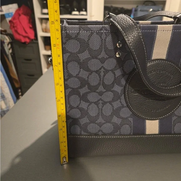 Coach Navy and Black Signature Tote - Picture 9 of 9